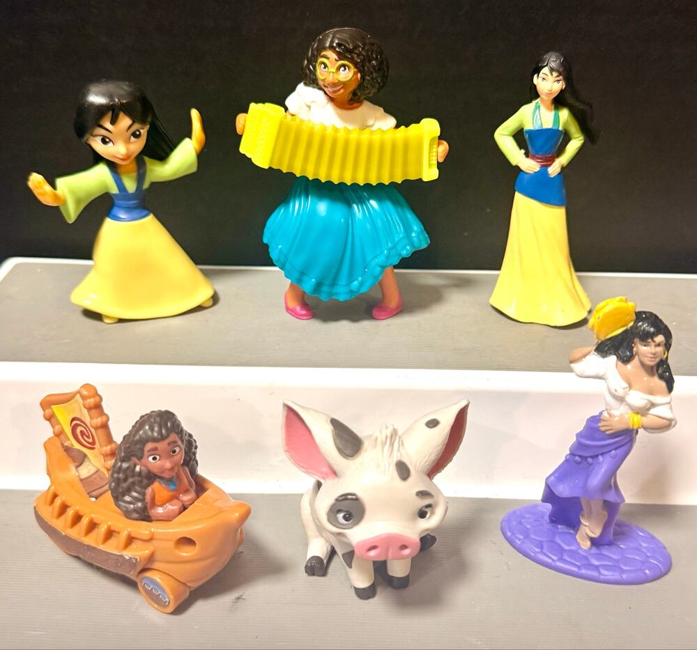 Collection of Disney Movies Moana Mulan Encanto HunchBack of Notre Dame